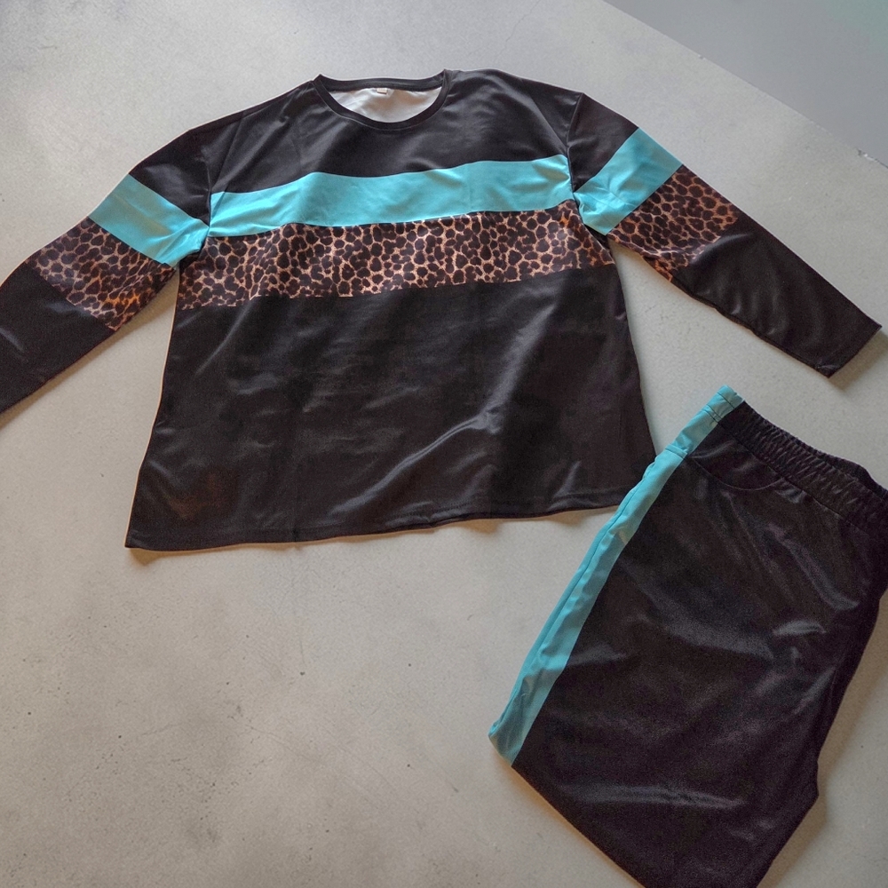 Black Athletic Two-Piece Set with Teal Stripe & Leopard Panel